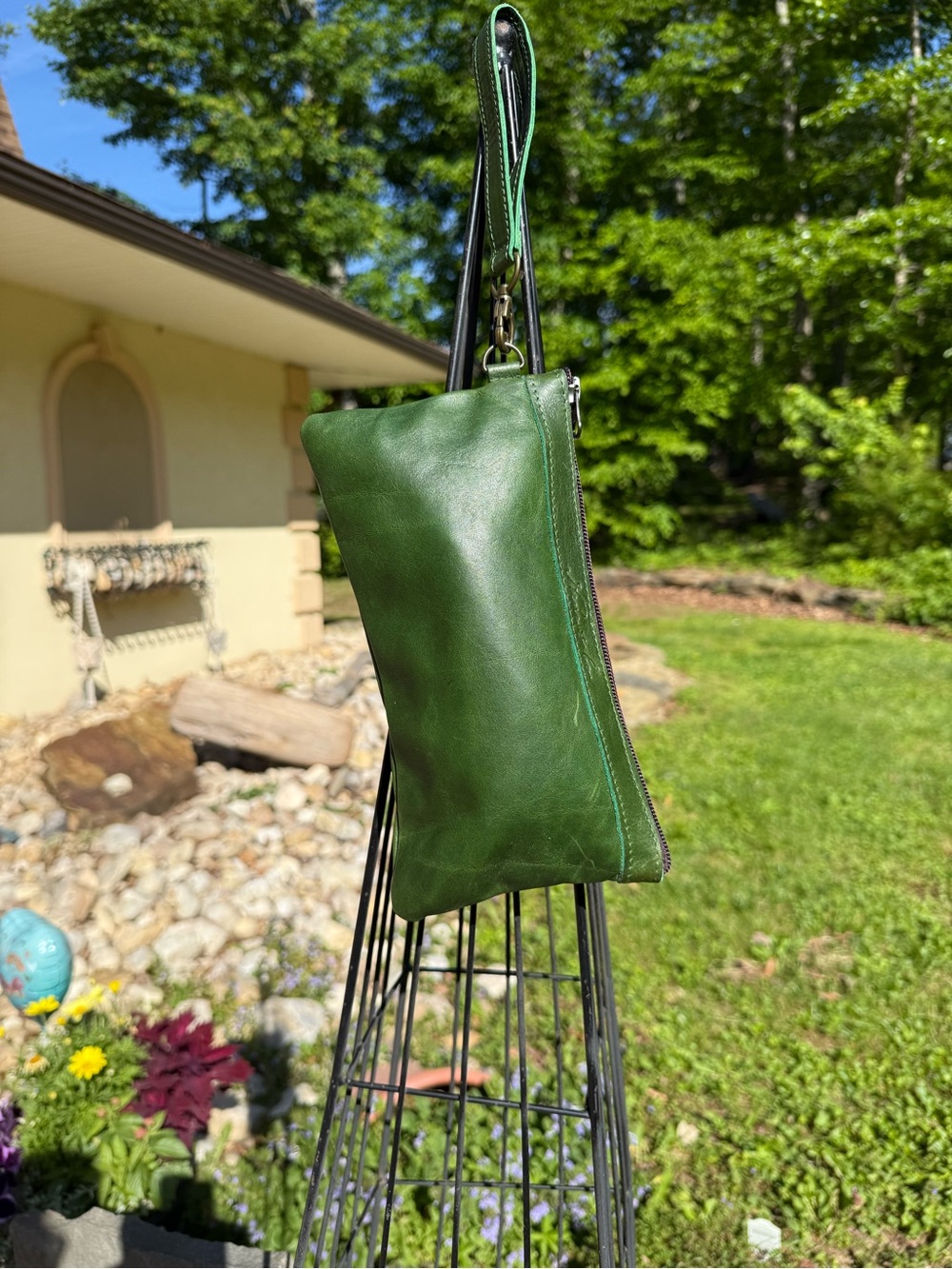Nena & Co. Green Leather Wristlet Clutch
